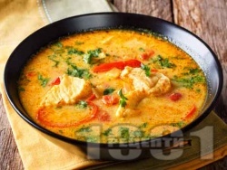 Рибена супа / чорба от бяла риба хек или мерлуза с червена къри паста, яйца и кокосова сметана - снимка на рецептата